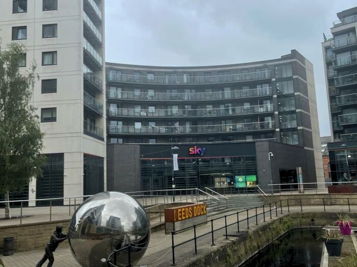 2 Bedroom Apartment To Rent In Clarence House, Leeds City Centre, LS10