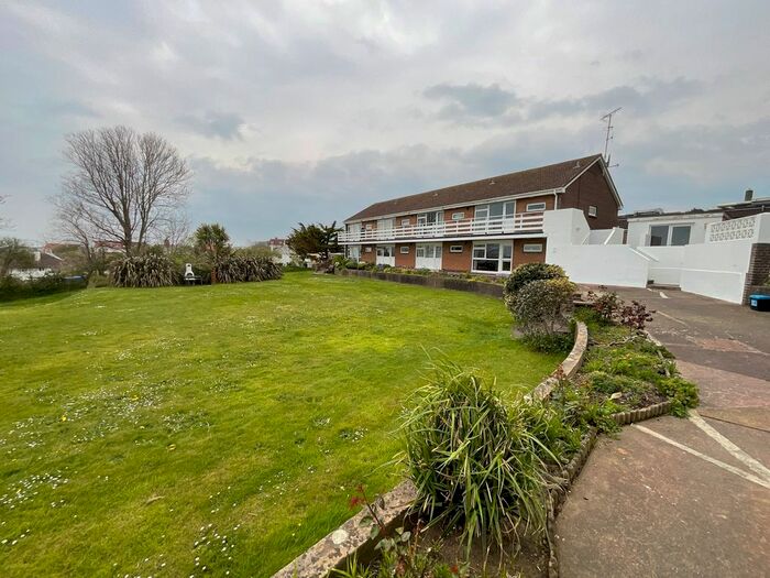 2 Bedroom Flat To Rent In Stratton Road, Bude, Cornwall, EX23