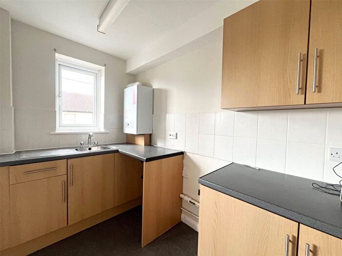 1 Bedroom Flat To Rent In Gloucester Road, Littlehampton, West Sussex, BN17