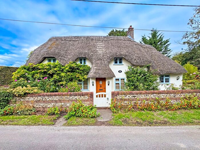 3 Bedroom Detached House For Sale In Tarrant Monkton, Blandford Forum, DT11