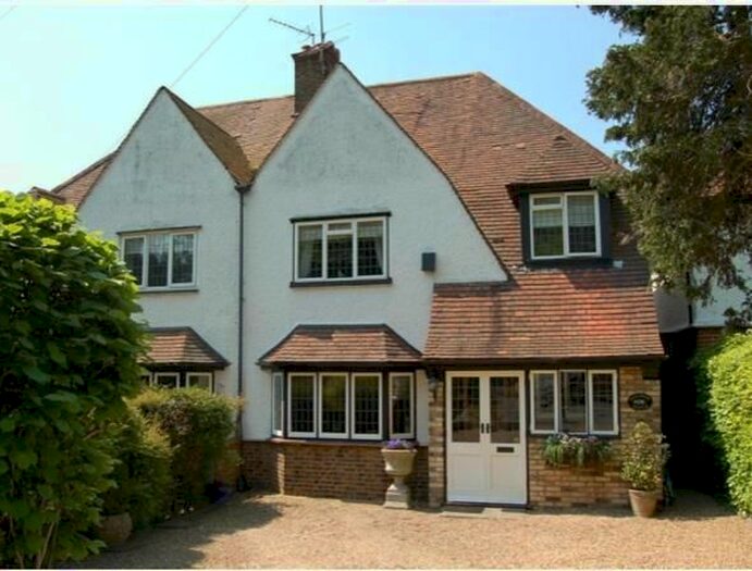 3 Bedroom Semi-Detached House To Rent In Chorleywood Road, Loudwater, Rickmansworth WD3