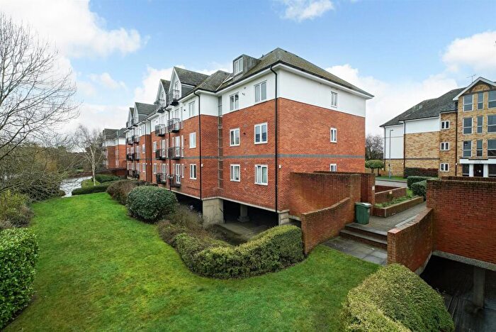 1 Bedroom Flat For Sale In Park View Close, St. Albans, AL1