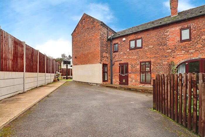 3 Bedroom End Terrace House For Sale In High Street, Halmer End, Stoke-On-Trent, ST7