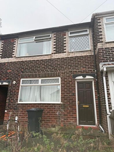 3 Bedroom Terraced House For Sale In Briarwood Avenue, Droylsden, Manchester, M43