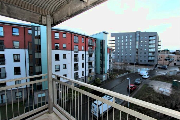 2 Bedroom Flat To Rent In Albion Gardens, Leith, Edinburgh, EH7
