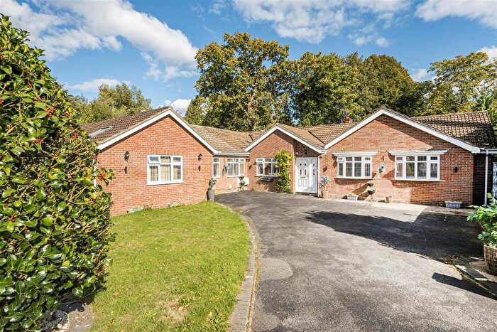 6 Bedroom Detached House For Sale In Merlewood Close, High Wycombe, HP11