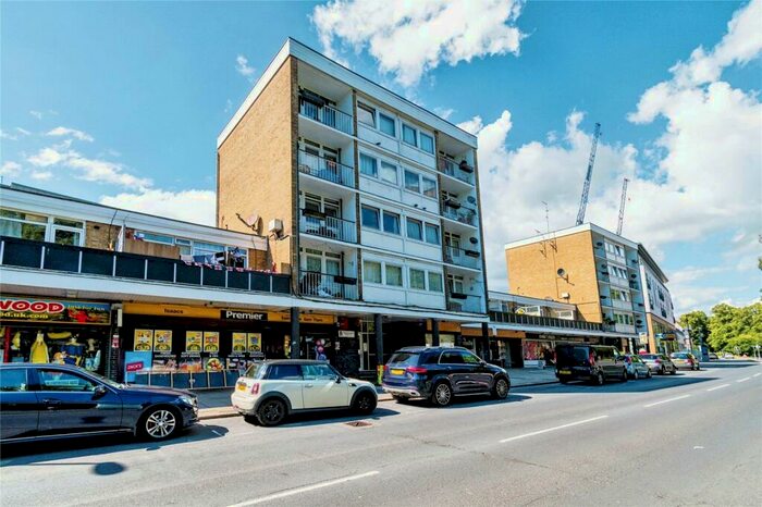 4 Bedroom Flat To Rent In Queensway, SO14