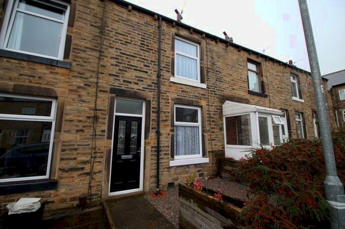 2 Bedroom Terraced House To Rent In Myrtle Road, Elland, HX5
