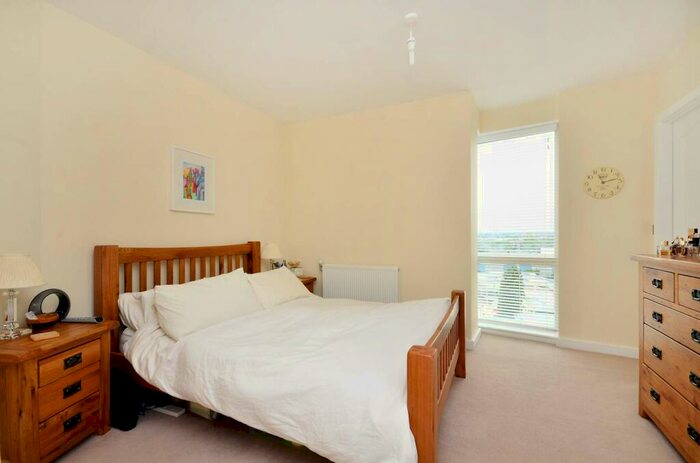 2 Bedroom Flat To Rent In Central Way, Park Royal, London, NW10