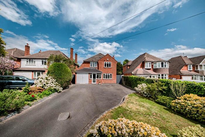 3 Bedroom Detached House For Sale In Dorchester Road, Solihull, B91