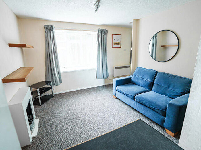 1 Bedroom Flat To Rent In Belle Vue Court #, LS3