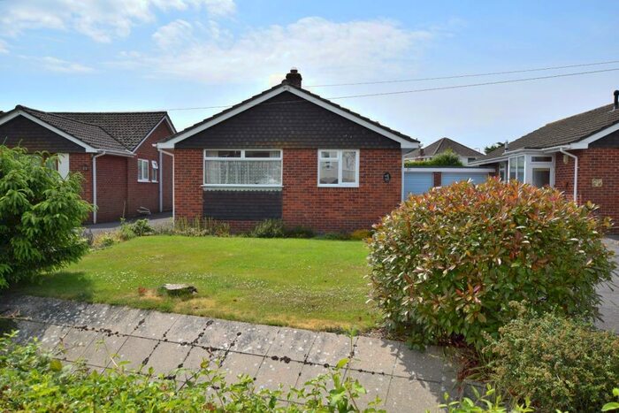 2 Bedroom Bungalow To Rent In Oak Road, Ashley, Hampshire., BH25