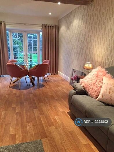 4 Bedroom Bungalow To Rent In Lomond Ave, Blackpool, FY3