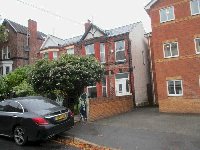 4 Bedroom Semi-Detached House To Rent In Kingsland Road, Birkenhead CH42