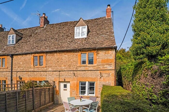 2 Bedroom Cottage For Sale In Naunton, Gloucestershire, GL54