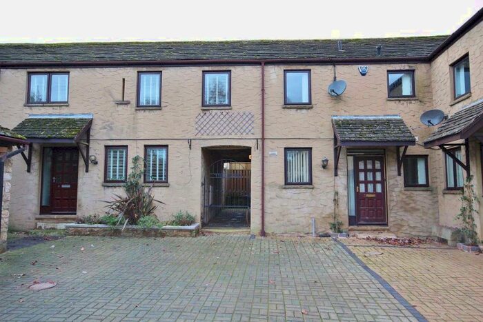 3 Bedroom Terraced House To Rent In The Mews, Lumby, LS25
