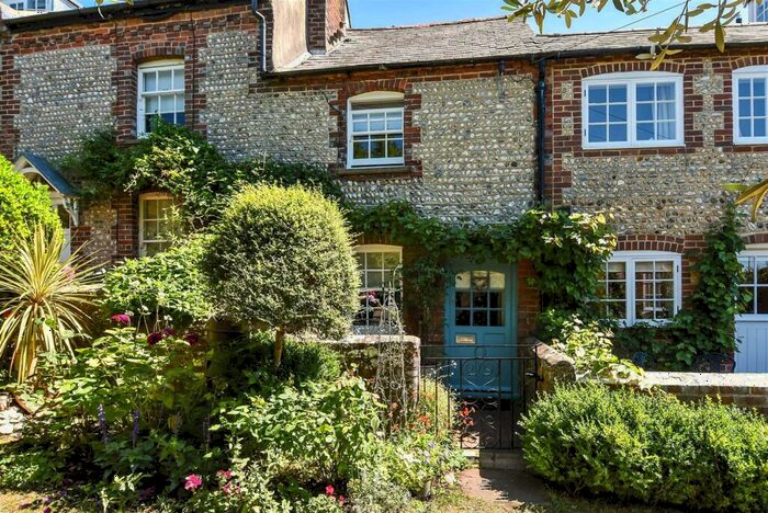 2 Bedroom Terraced House To Rent In Mount Pleasant, Arundel, BN18