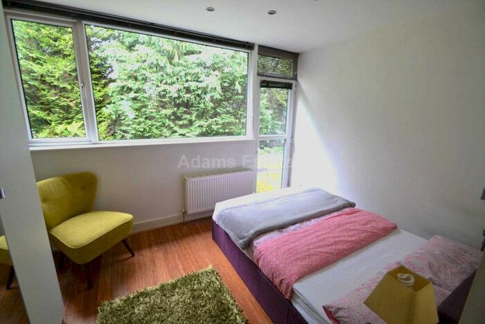 1 Bedroom Flat To Rent In Mill Close(Annex), Wokingham, RG41