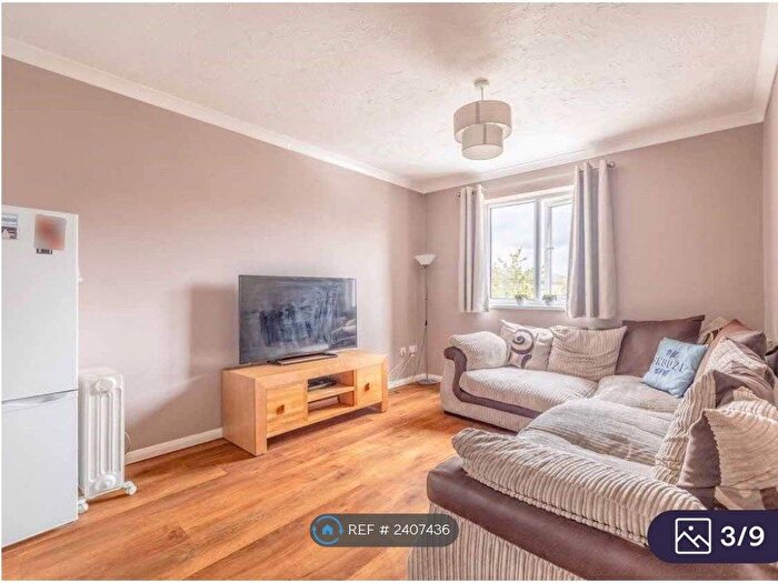 1 Bedroom Flat To Rent In Bridgewater Court, Slough, SL3