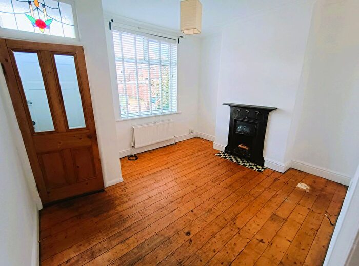 1 Bedroom Terraced House To Rent In Sharples Street, Stockport, SK4