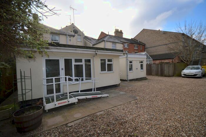 2 Bedroom Flat To Rent In Ashcroft Road, Cirencester, GL7