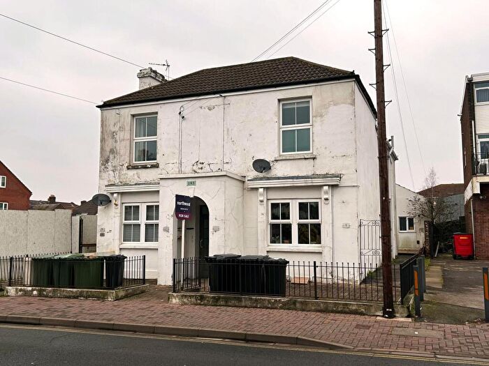 1 Bedroom Flat For Sale In Highland Road, Southsea, PO4