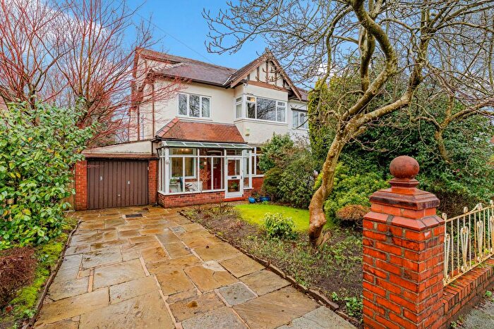 6 Bedroom Semi Detached House For Sale In Cavendish Road, Salford, M7