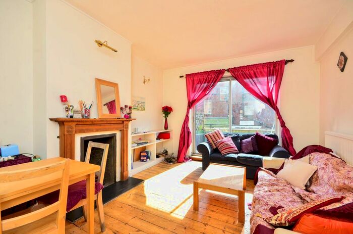 2 Bedroom Flat To Rent In Broadway Mansions, Fulham Broadway, London, SW6