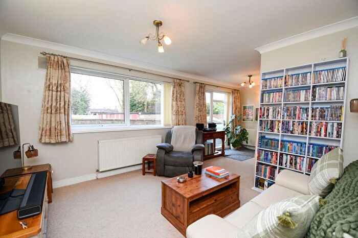 2 Bedroom Flat For Sale In Eccles Old Road, Knowles Court, M6