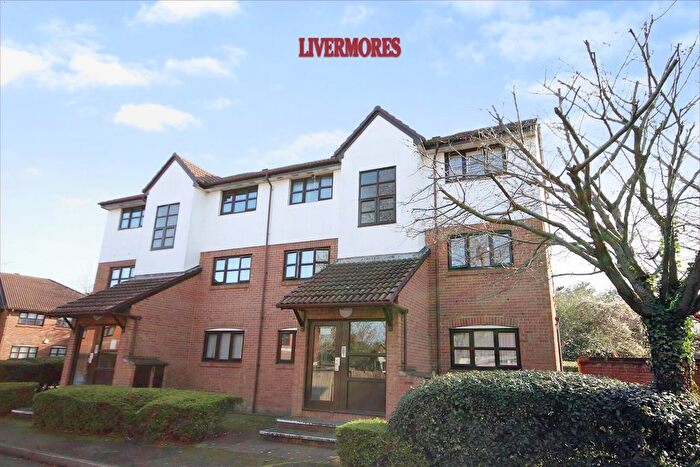 1 Bedroom Flat To Rent In Cooper Close, Saxon Park, Greenhithe, Kent, DA9