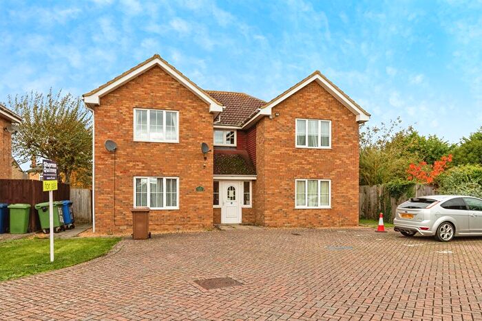 1 Bedroom Flat For Sale In The Birches, March, PE15