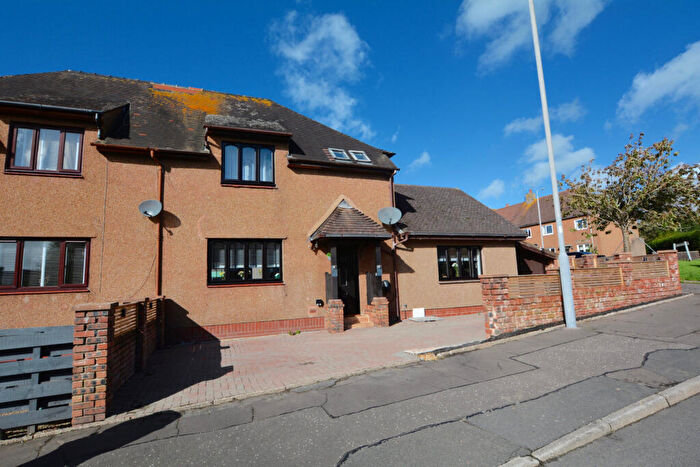 4 Bedroom Semi-Detached House For Sale In Whitefaulds Avenue, Maybole, KA19