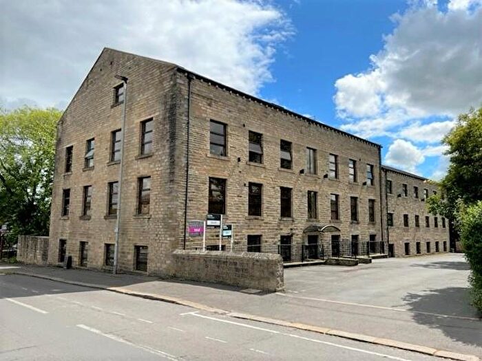 2 Bedroom Apartment To Rent In New Hey Road, Marsh, Huddersfield, HD3