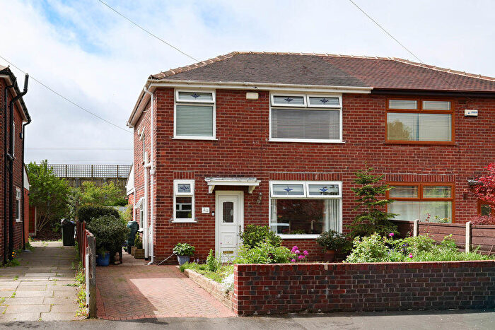 3 Bedroom Semi-Detached House For Sale In Rosefield Crescent, Rochdale, OL16