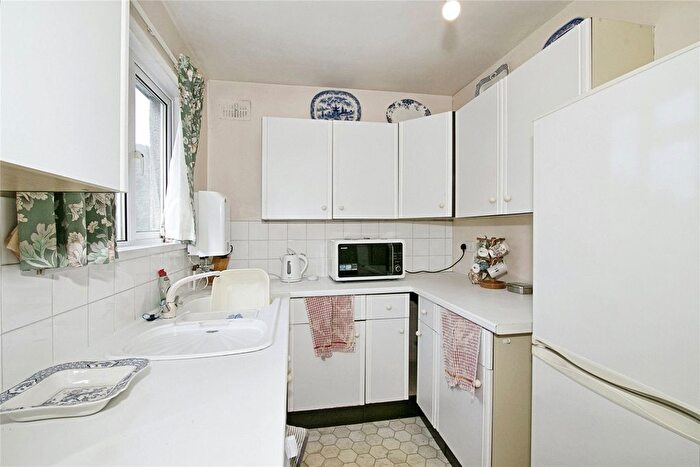 2 Bedroom Bungalow For Sale In The Leas, Uplands Park, Truro, Cornwall, TR1