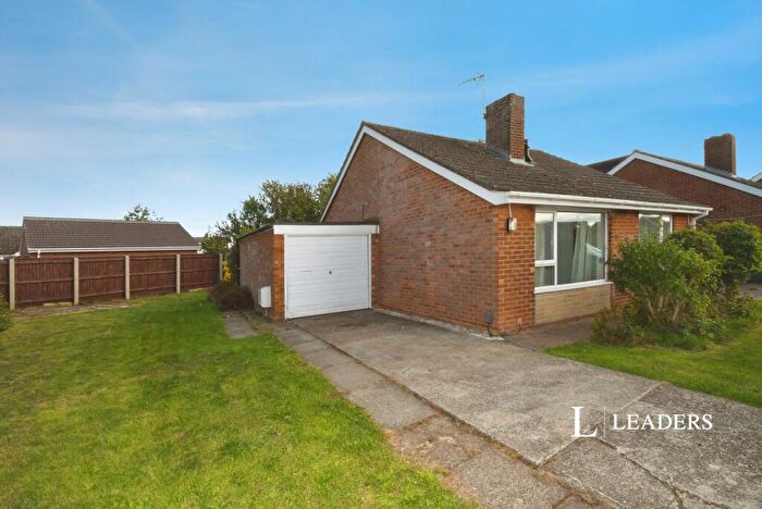 2 Bedroom Bungalow To Rent In St. Davids Close, Cherry Willingham, Lincoln, LN3