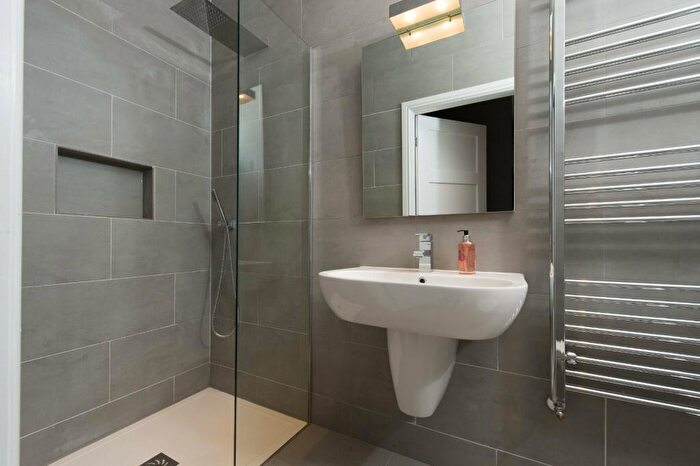 2 Bedroom Flat To Rent In Belford Road, Harrogate, North Yorkshire, HG1