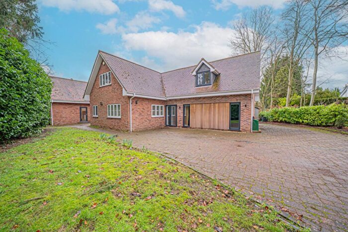 6 Bedroom Detached House For Sale In Kelsey Lane, Balsall Common, CV7