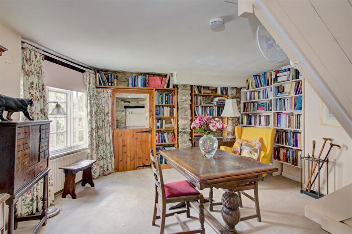 2 Bedroom Cottage For Sale In Malmesbury, SN16
