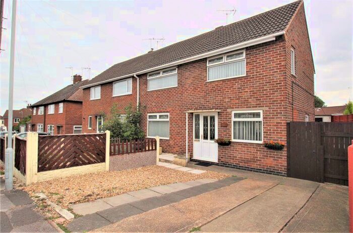 3 Bedroom Semi-Detached House To Rent In Lime Tree Road, Ollerton, NG22