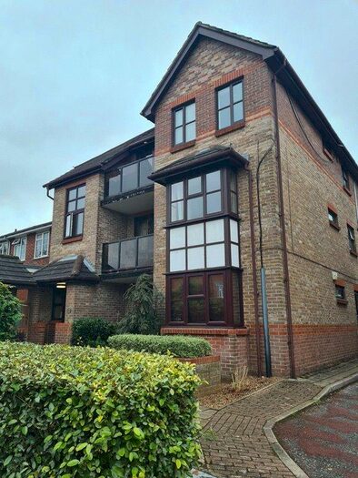 2 Bedroom Apartment To Rent In Ashwood Park, Grange Road, Sutton, SM2