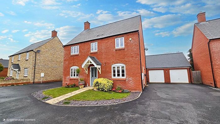 4 Bedroom Detached House For Sale In Tew Road, Roade, Northampton, NN7