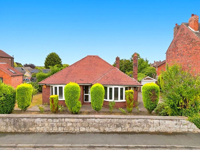 3 Bedroom Bungalow For Sale In Doncaster Road, Braithwell, Rotherham, S66