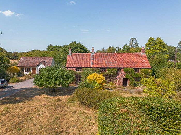 3 Bedroom Detached House For Sale In Says Lane, Langford, BS40