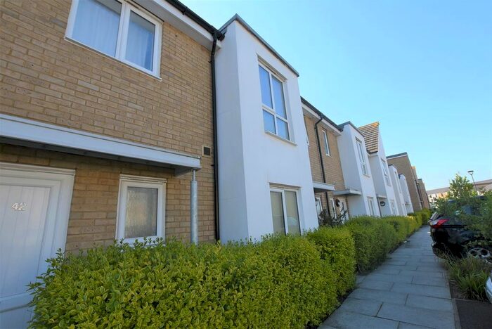 3 Bedroom Property To Rent In Evergreen Drive, West Drayton, UB7