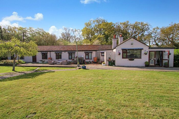 5 Bedroom Detached Bungalow For Sale In Woodchurch, Ashford, TN26