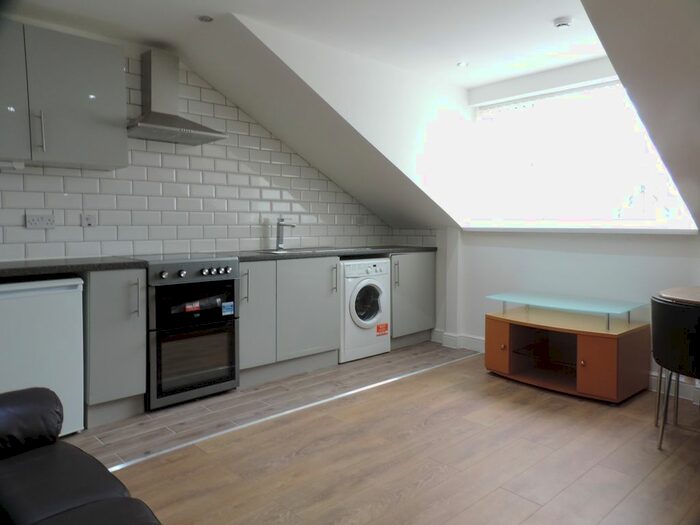 1 Bedroom Flat To Rent In Fidlas Road, Cardiff, CF14