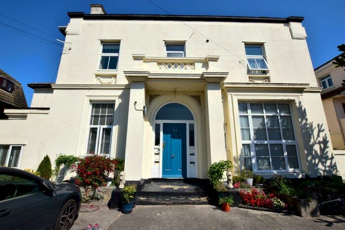 2 Bedroom Flat To Rent In Montpellier Crescent, Wallasey, CH45