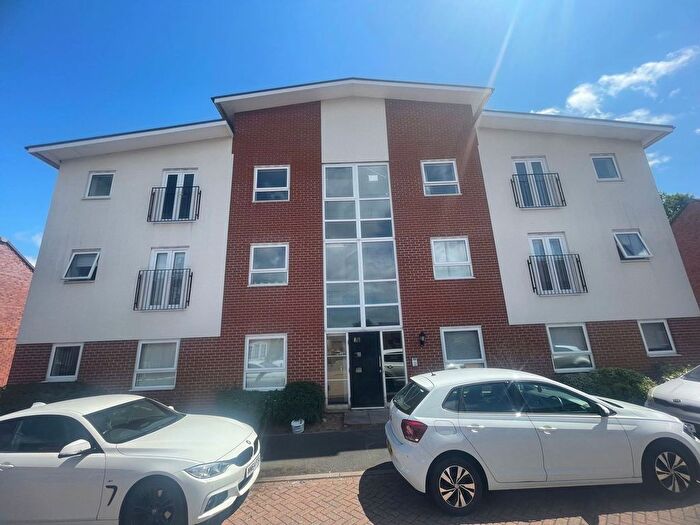 2 Bedroom Flat To Rent In Ferridays Fields, Woodside, TF7