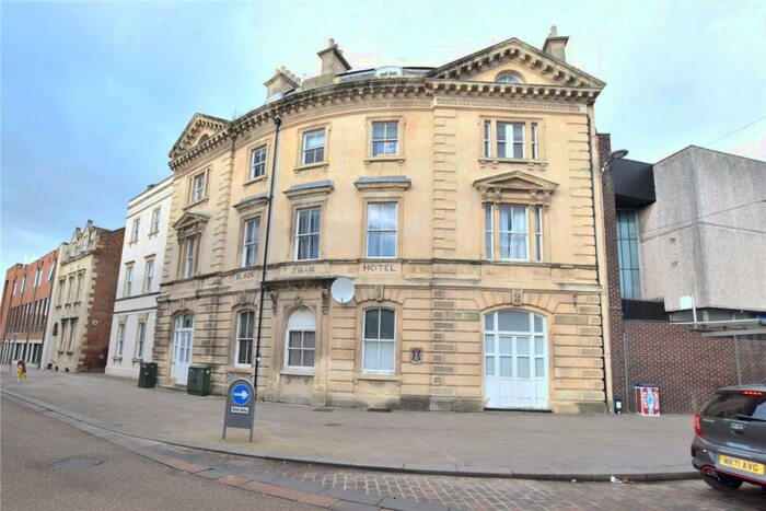 1 Bedroom Apartment To Rent In Commercial Road, Gloucester, GL1